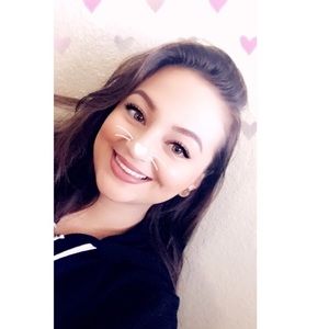 Meet your Posher, Laurissa